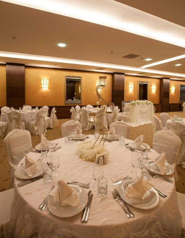Safir Hotel Gaziantep Buitenkant foto