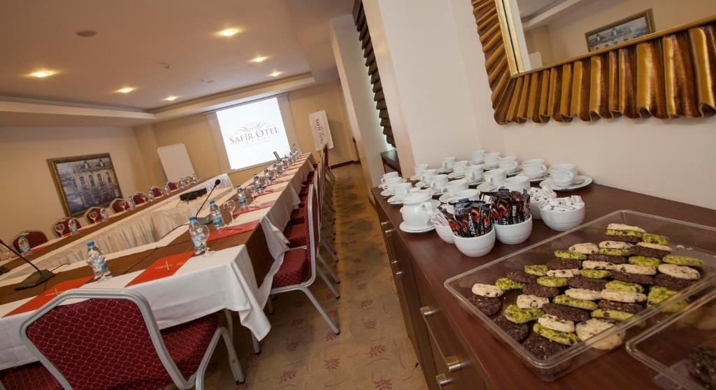 Safir Hotel Gaziantep Buitenkant foto