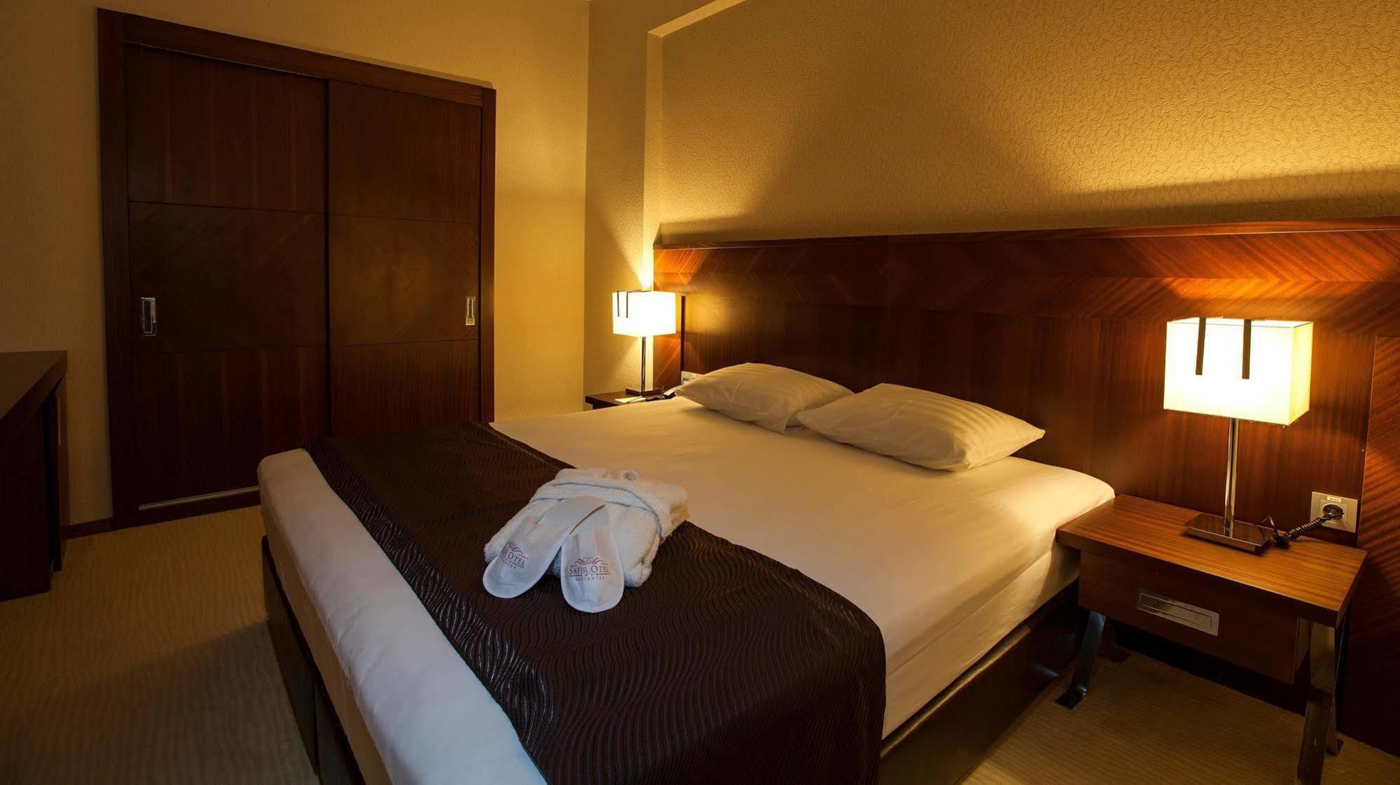 Safir Hotel Gaziantep Buitenkant foto