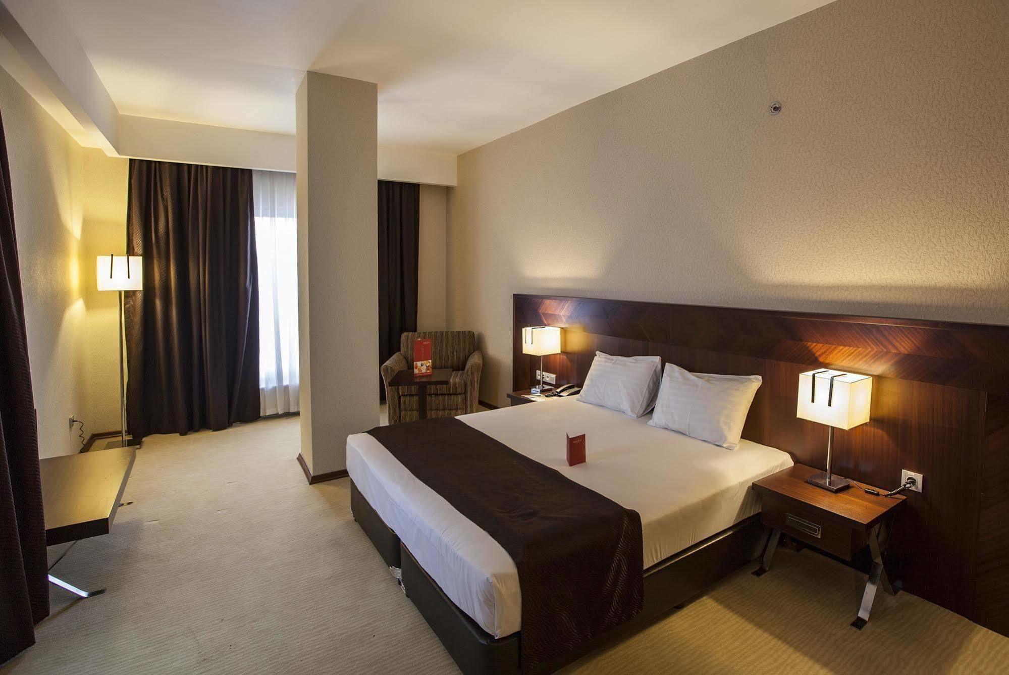 Safir Hotel Gaziantep Buitenkant foto